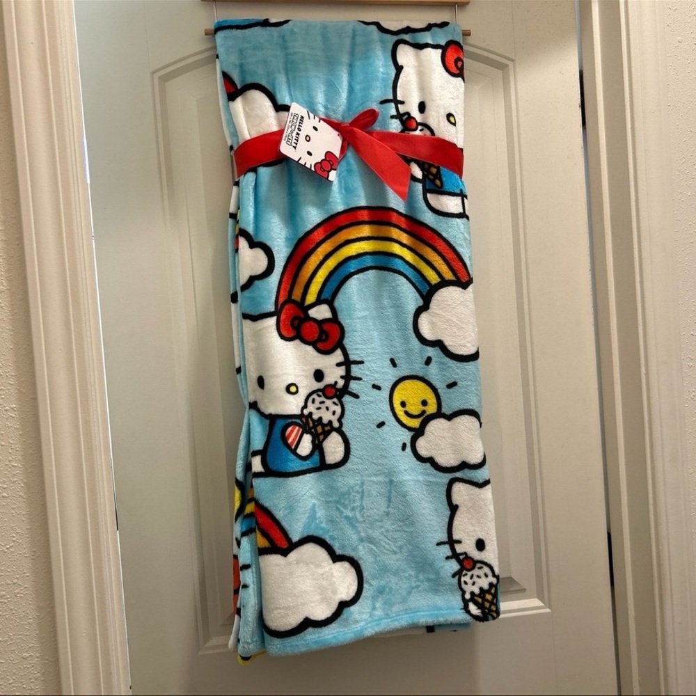 Hello Kitty Throw Blanket